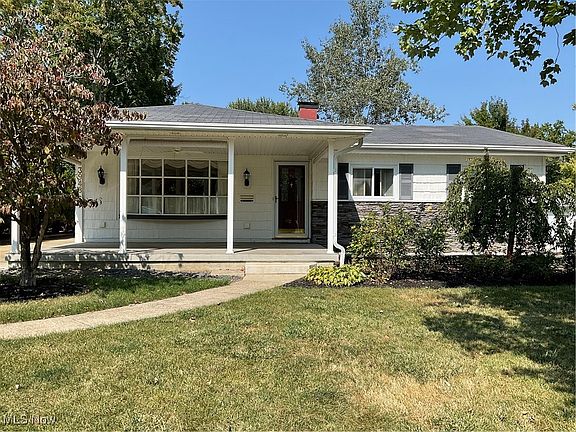 2nd image of 3948 Brandomyne Ave