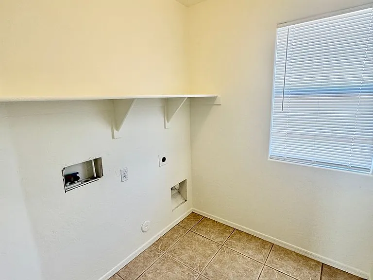 2106 W Alta Vista Rd — Photo 31