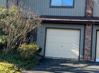 57 Laurie Ct, Matawan, NJ 07747
