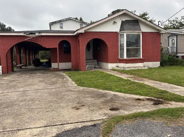 115 8th St, Westwego, LA 70094