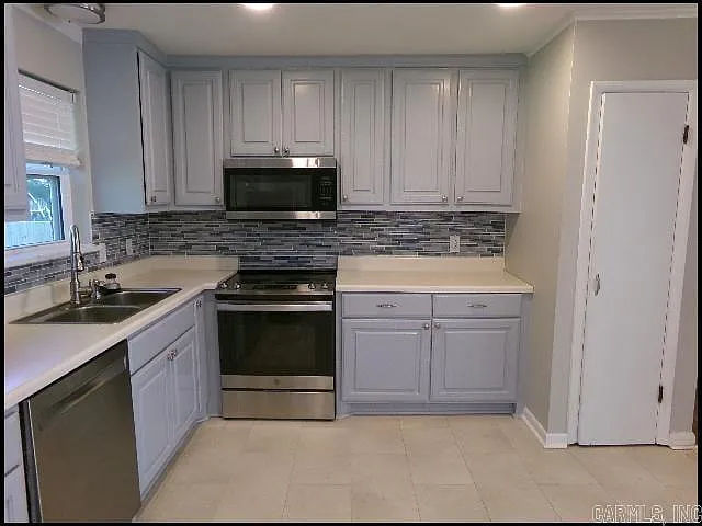 51 Meadowbrook Dr — Photo 7