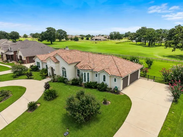 230 Lawrence Marshall Dr, Hempstead, TX 77445