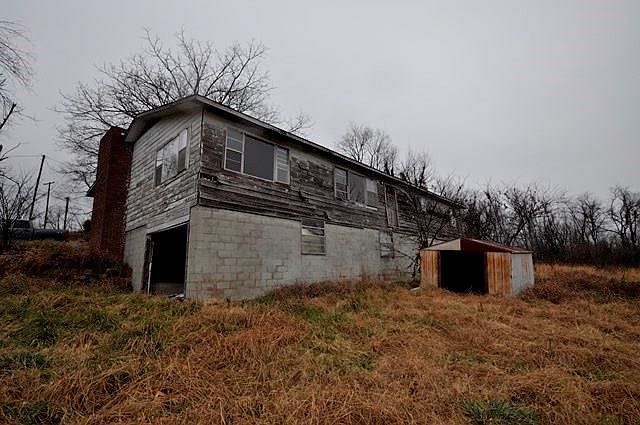2nd image of 22202 N Highway 71