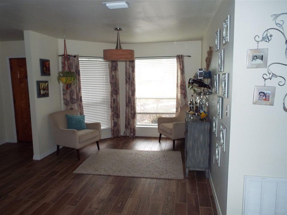 2nd image of 6709 E Bay Blvd