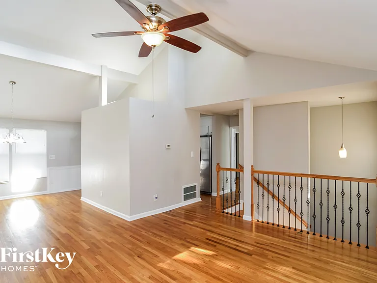 8500 Park Vista Cir — Photo 4