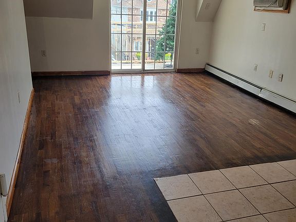 5th image of 8828 197th St