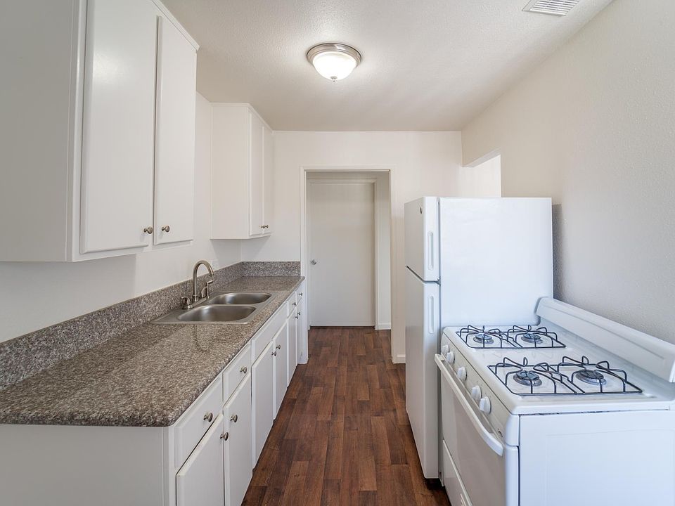 1st image of 2580 C St APT 6
