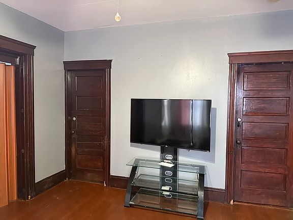 4th image of 7 Plane St APT 2