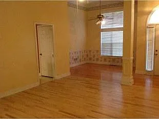 70 Lanella Pkwy — Photo 3