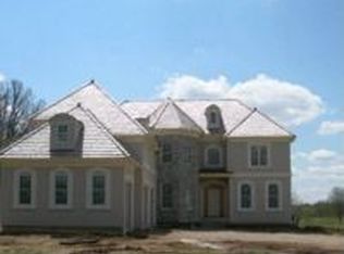 1317 Club Rd, Bull Valley, IL 60098