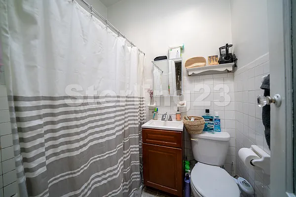 Rented by Sterling Realty Solution Inc | media 26