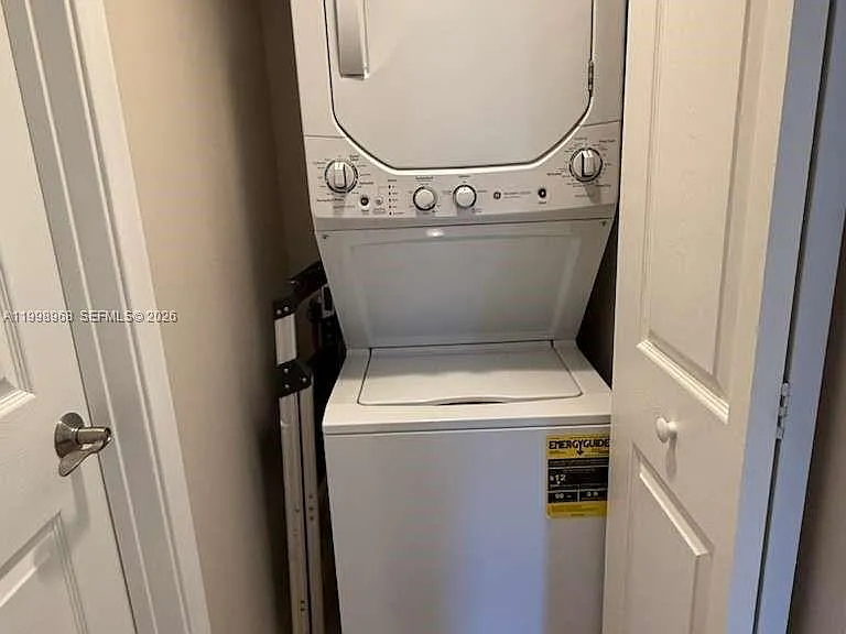 1401 SW 128th Ter #205H — Photo 7