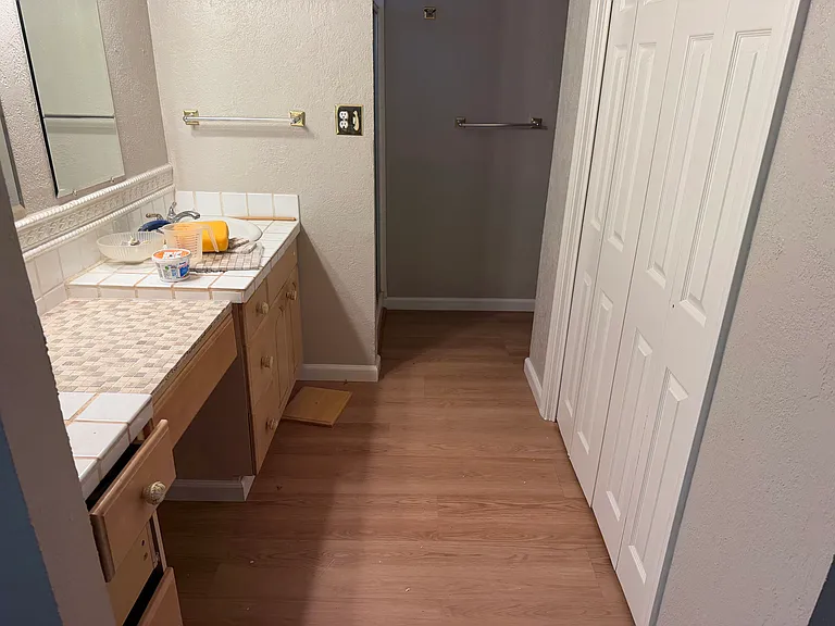 946 King Henry Way — Photo 7
