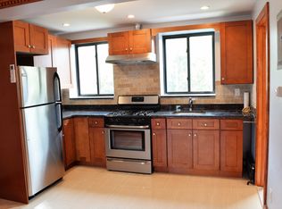 219 24th St #FF, Brooklyn, NY 11232