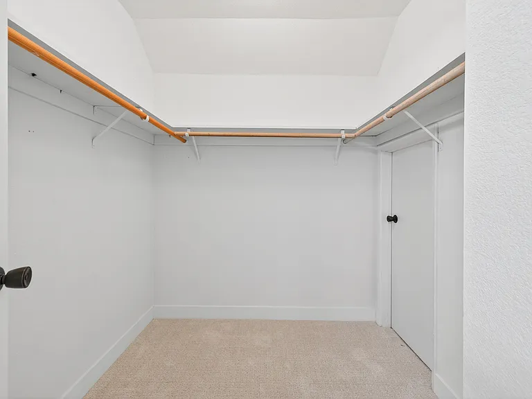 726 Buena Vista Pl — Photo 8