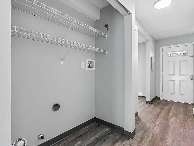 Eastgate Apartments — Photo 22