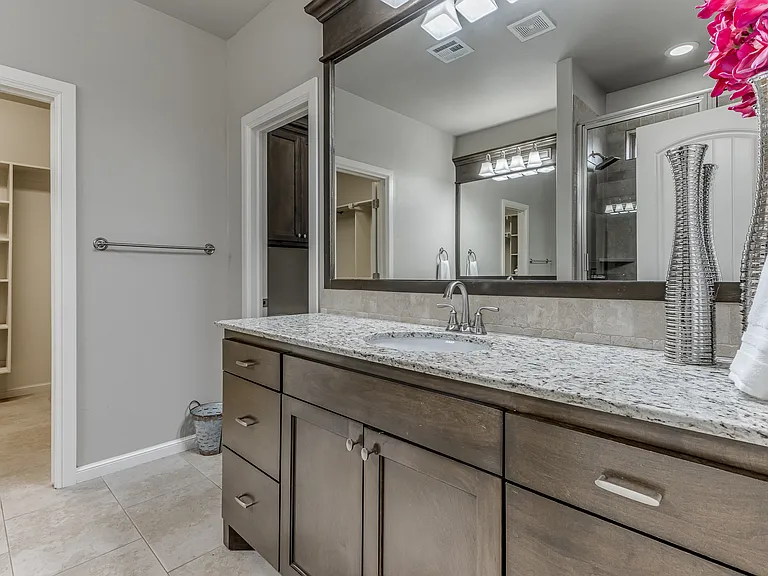 2700 Tranquilo Ln — Photo 25
