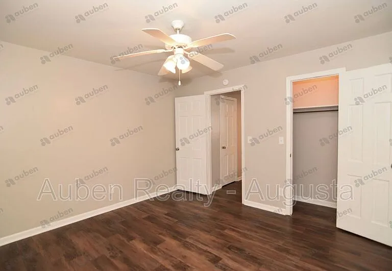 1604 Johns Rd #C — Photo 13