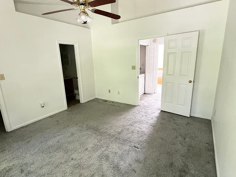 154 Corwin Cir — Photo 7