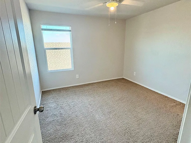 127 Snapdragon Ln — Photo 7