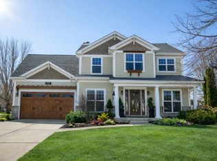 2203 Brookwood Dr, South Elgin, IL 60177