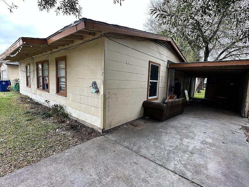 1st image of 1713 Fremont Dr