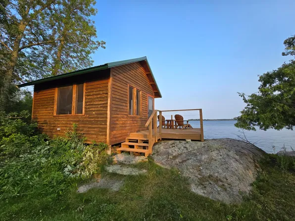 3462 Flag Is, Angle Inlet, MN 56711