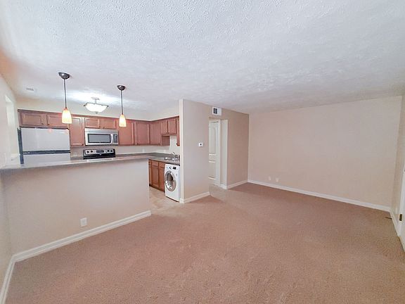 5th image of 603 S 35th Ave #9-A650
