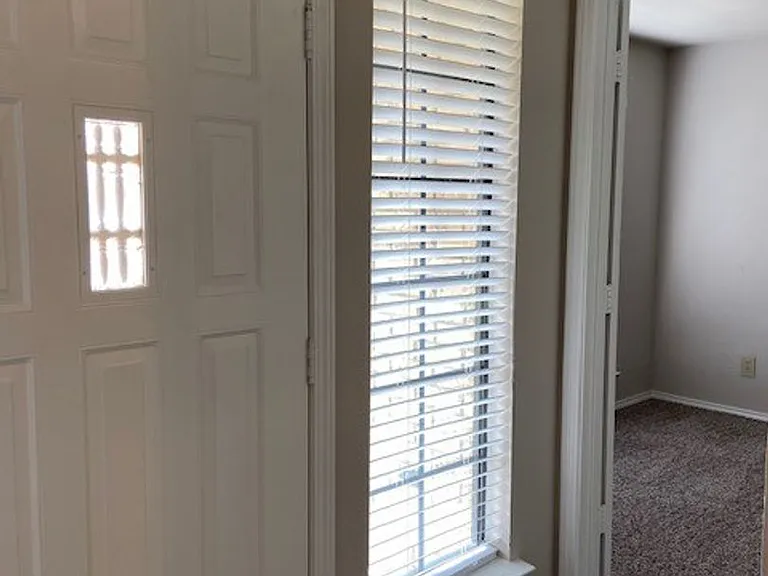 2303 Markland St — Photo 23