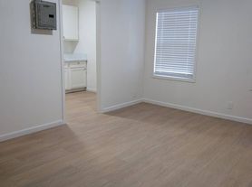 7501 Central Apt, 7507-03