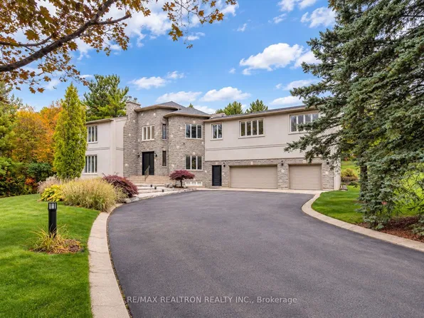 630 Woodland Acres Cres, Vaughan, ON L6A 1G2