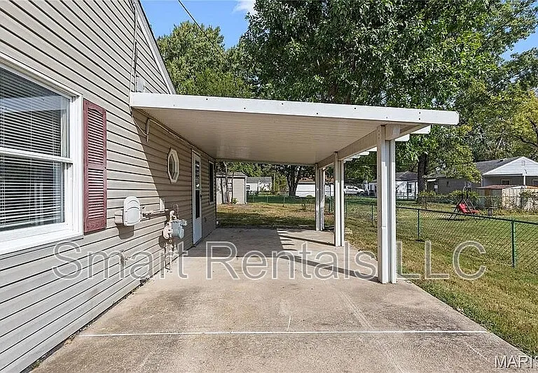 43 Saint Celeste Dr — Photo 16