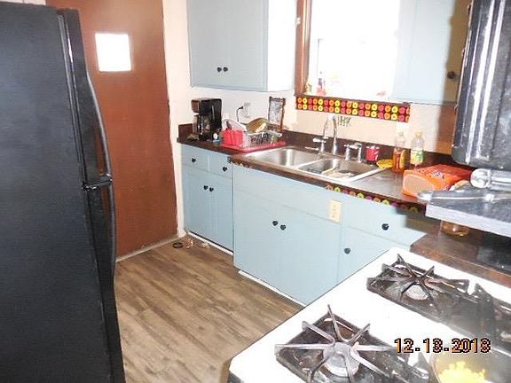5th image of 5217 Lyon Ave