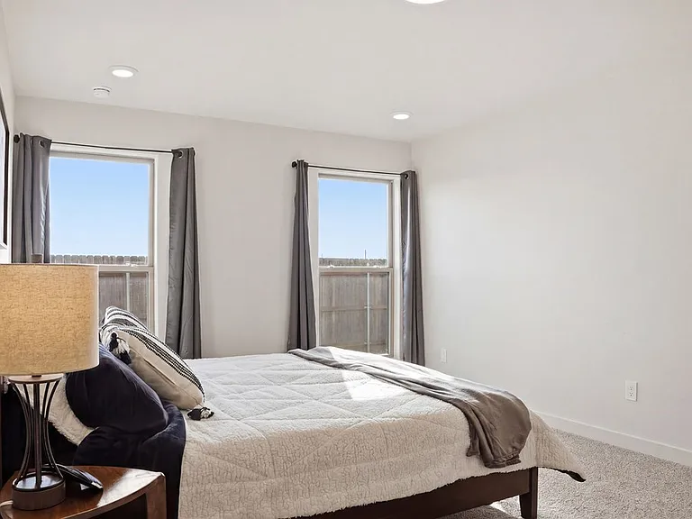 6237 Poppy Dr — Photo 11