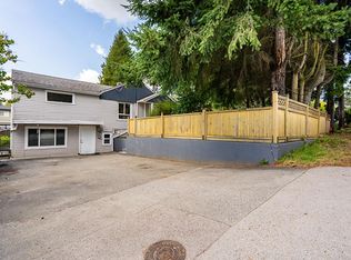 9893 132nd St, Surrey, BC V3T3S7