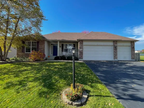 218 Cobblestone Trl, Poplar Grove, IL 61065