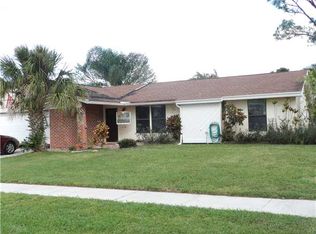 110 Park Rd N, Royal Palm Beach, FL 33411