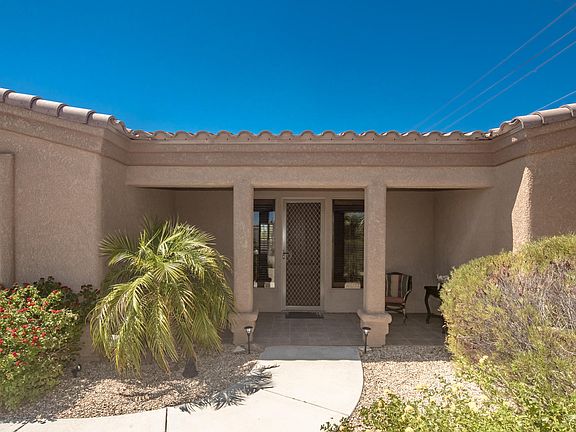4th image of 3407 Desert Dr