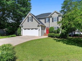 7 Fawndale Ln, Fountain Inn, SC 29644