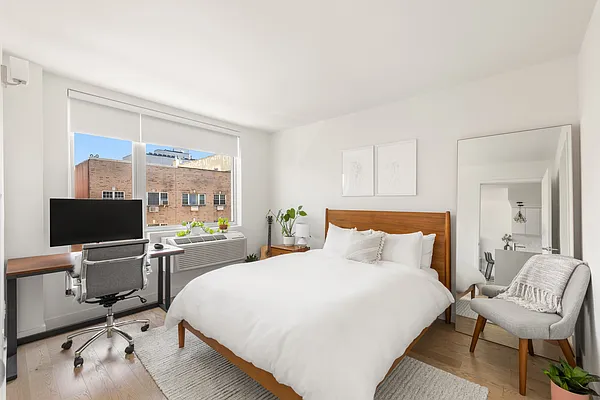 Rented by Douglas Elliman | media 23