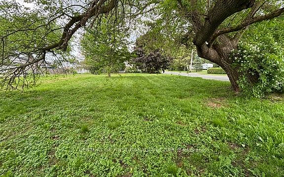 4th image of 3877 Lasalle Line