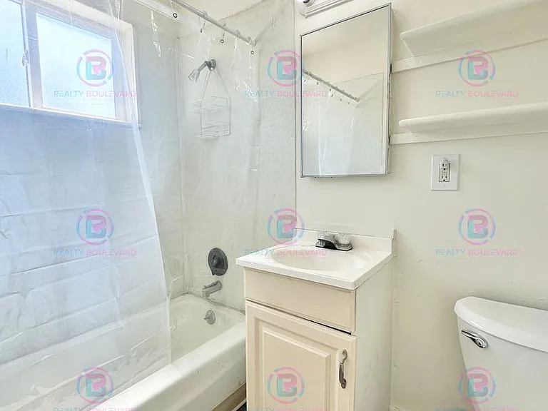 929 Willow St — Photo 34