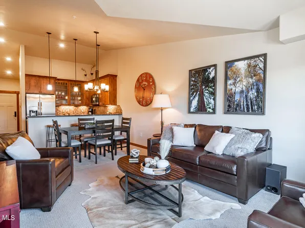 250 Cozens Pointe Circle #J-302, Fraser, CO 80442