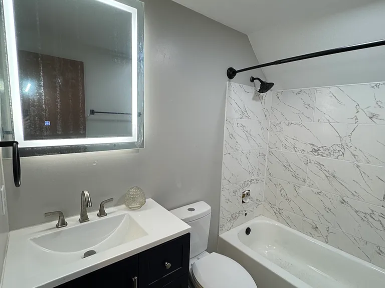 370 Winding Way — Photo 16