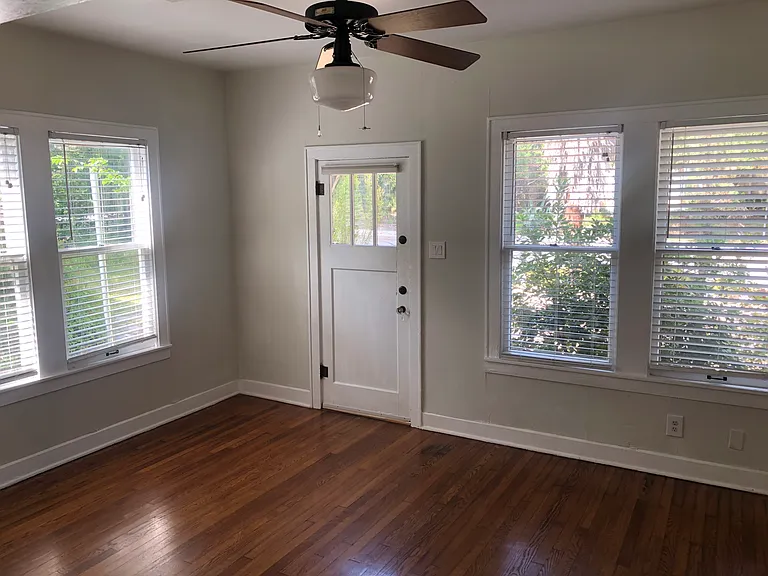 511 Harris Ave #A — Photo 3