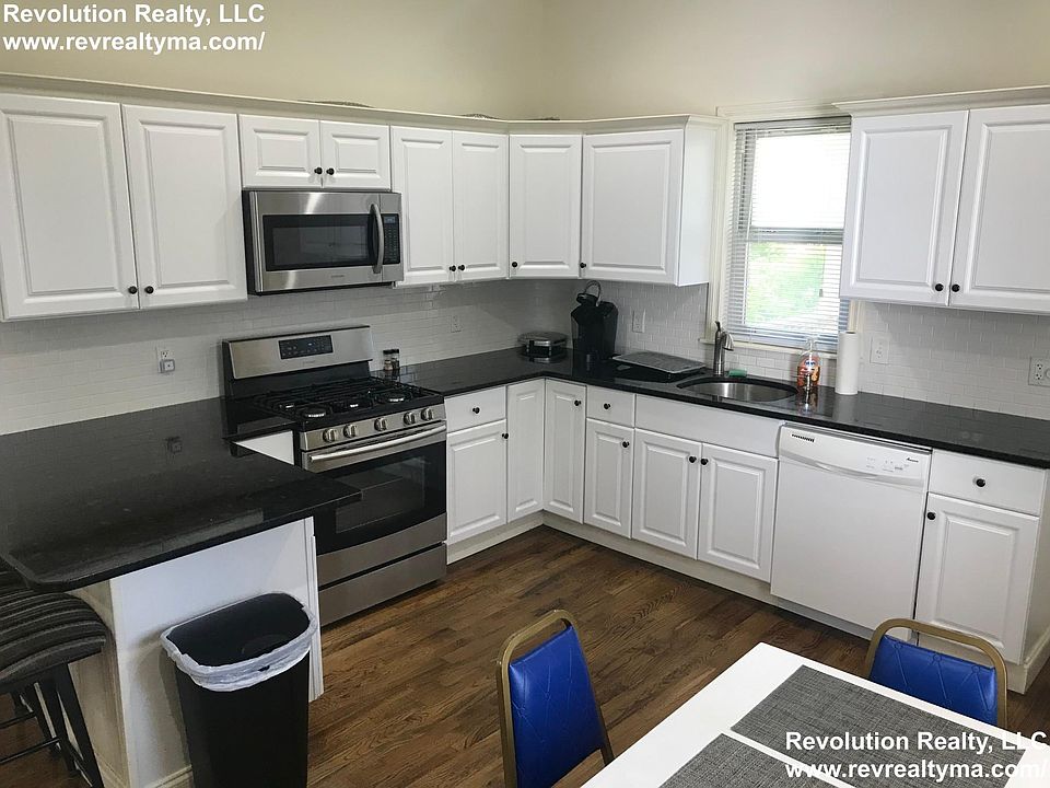 2nd image of 25-27 Webster St #1