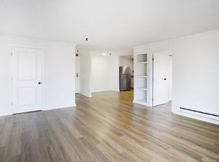 115 W Squantum St APT 203, Quincy, MA 02171
