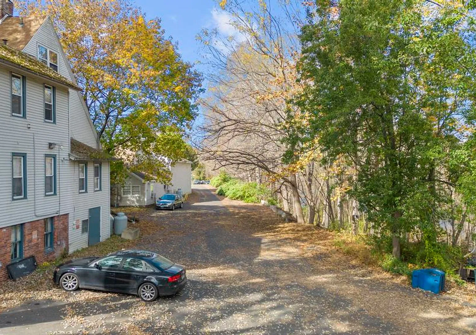 Charming 1-Bedroom Your Cozy Haven in Tariffville! — Photo 4