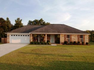 19870 Southfield Dr, Robertsdale, AL 36567