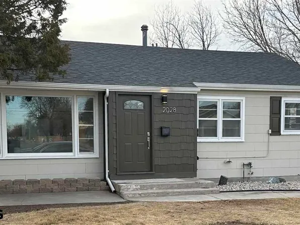 2028 Avenue G, Scottsbluff, NE 69361